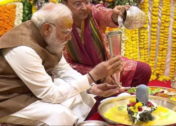 Somnath temple PM Modi worship