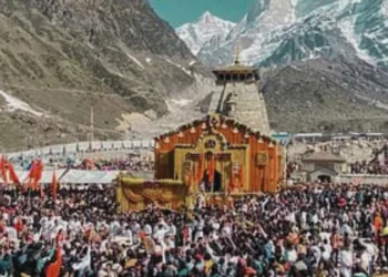 चार धाम में आस्था का सैलाब