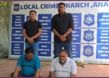 Vadodara AAP President Ashok Ojha arrested fake IB officer
