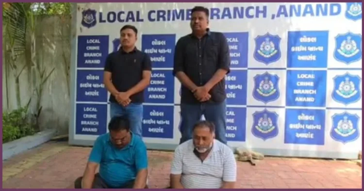 Vadodara AAP President Ashok Ojha arrested fake IB officer