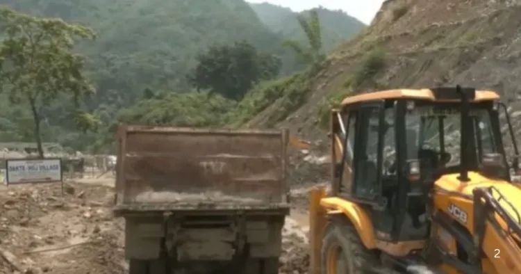अरुणाचल प्रदेश में भारी बारिश और भूस्खलन ने तबाही मचा दी है