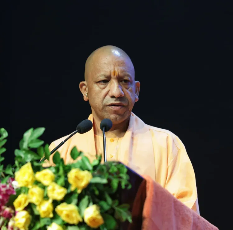 cm yogi adityanath addresses samvidhan hatya diwas emergency