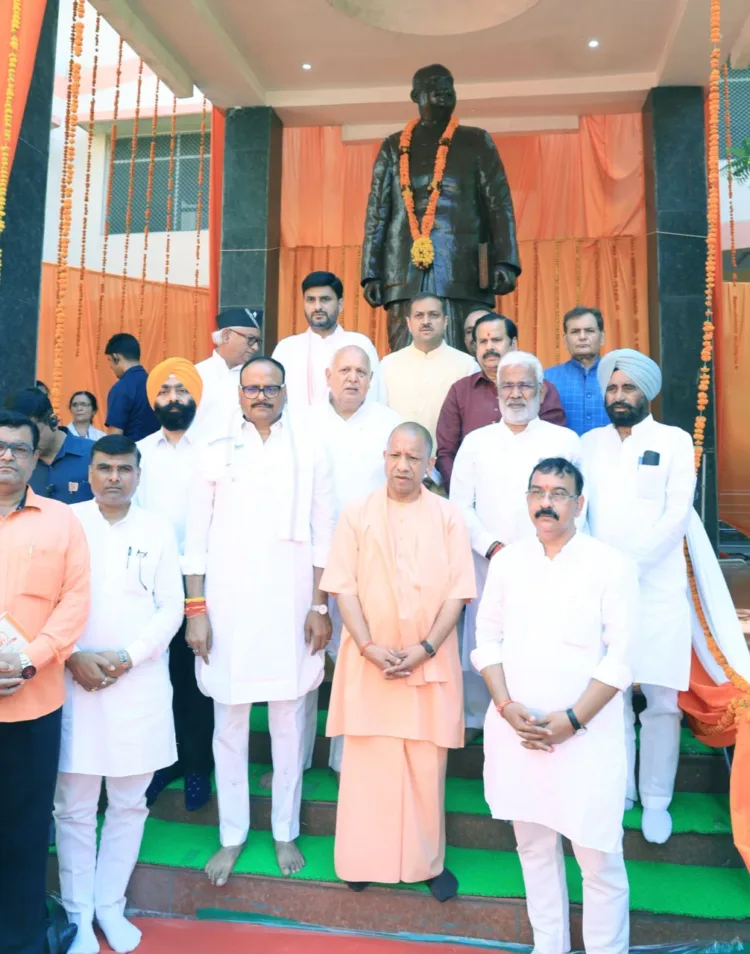 CM Yogi Adityanath Tribute Dr Syama Prasad Mookerjee Balidan Diwas Lucknow Civil Hospital