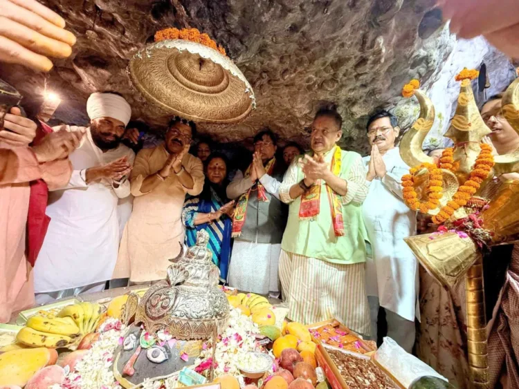 Dehradun Tapkeshwar Mandir PM Modi 12 Years Ganesh Joshi Rudrabhishek