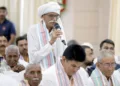 मुख्यमंत्री योगी आदित्यनाथ से मिलने पहुंचे किसान