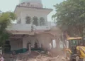 गाजियाबाद में अवैध मजार ध्वस्त
