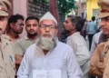 अवैध मस्जिद को हटाने के लिए पुलिस ने मौलवी को दिया नोटिस