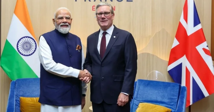 भारत के प्रधानमंत्री नरेंद्र मोदी और ब्रिटेन के प्रधानमंत्री कीर स्टार्मर