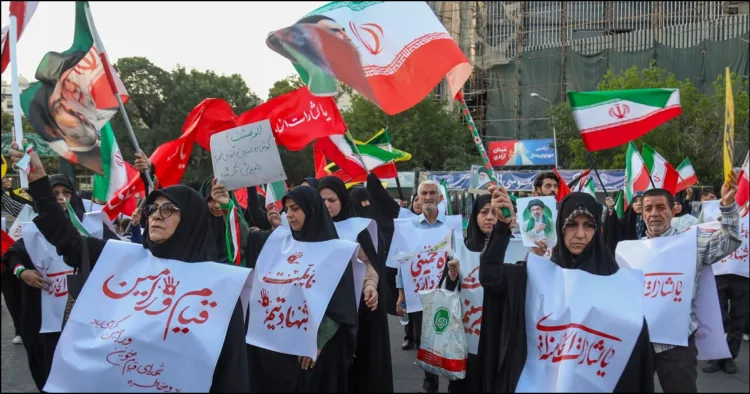 protest in Support of Mojtaba Khamenei