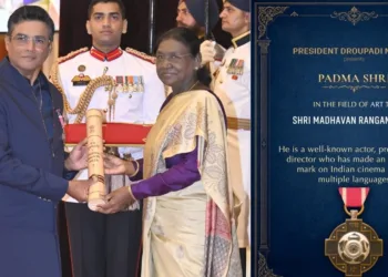प्रख्यात अभिनेता आर माधवन को पद्म सम्मान देतीं राष्ट्रपति द्रौपदी मुर्मु