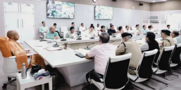 यूपी सरकार ने मुहर्रम के जुलूसों को लेकर कड़ा रुख अपनाया है