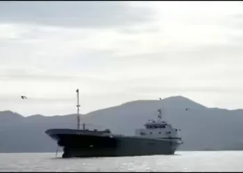 US rescue Indian sailing