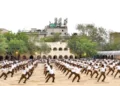 वर्ग में शारीरिक करते प्रशिणार्थी
