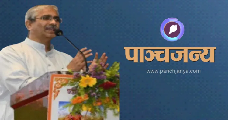 गोष्ठी को संबोधित करते हुए श्री अतुल लिमये