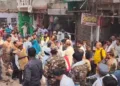 Varanasi Dalmandi Road Widening 4 Mosques Demolition Mutawalli Agreement PWD Administration