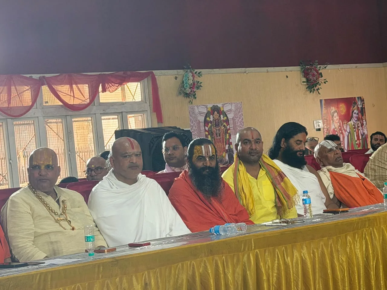 Ayodhya Sant Mandal Meeting Maniram Das Chhawani Ram Mandir Champat Rai VHP Panchjanya