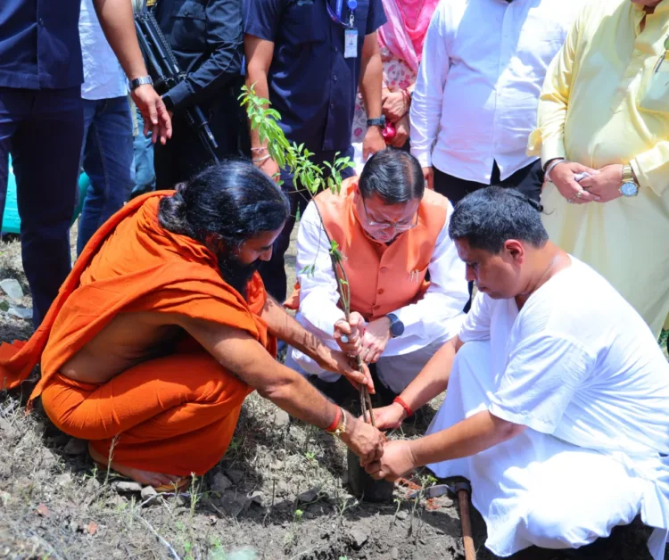 CM Pushkar Singh Dhami Swami Ramdev Acharya Balkrishna Harela Parva Malagram Dhanwantari Dham Herbal World