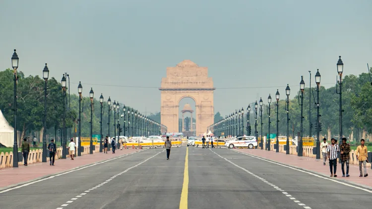 Foreign Tourists Praise India Safety Over London Phone Theft Medical Tourism Free Rabies Vaccine Digital Payment UPI Panchjanya