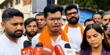 मालेगांव में लैंड जिहाद का विरोध करते हिंदू संगठनों के कार्यकर्ता