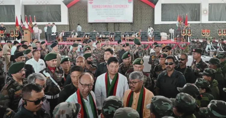 केसीपी के 46 उग्रवादियों ने हथियार छोड़कर आत्मसमर्पण कर दिया है
