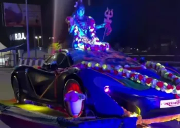 Haridwar Kanwar Yatra 2026 McLaren Sports Car Theme Kanwar Viral Panchjanya