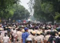 पेपर लीक की घटनाओं को रोकने के लिए दिल्ली के जंतर-मंतर पर हो रहा प्रदर्शन
