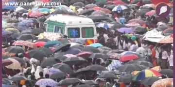 Puri Jagannath Rath Yatra 2026 Crowd Gives Way To Ambulance RSS Volunteers Service Human Corridor