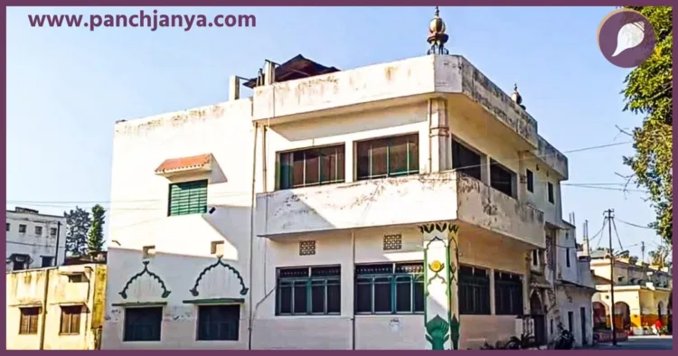 Saharanpur Court Order Illegal Mosque Removal Collectorate Court Premises Fine Vikas Tyagi Bajrang Dal