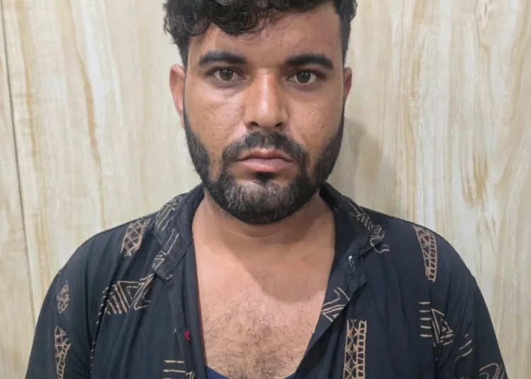 UP STF Arrested Cow Smuggler Nurul Khan Chandauli Police Bihar Crime