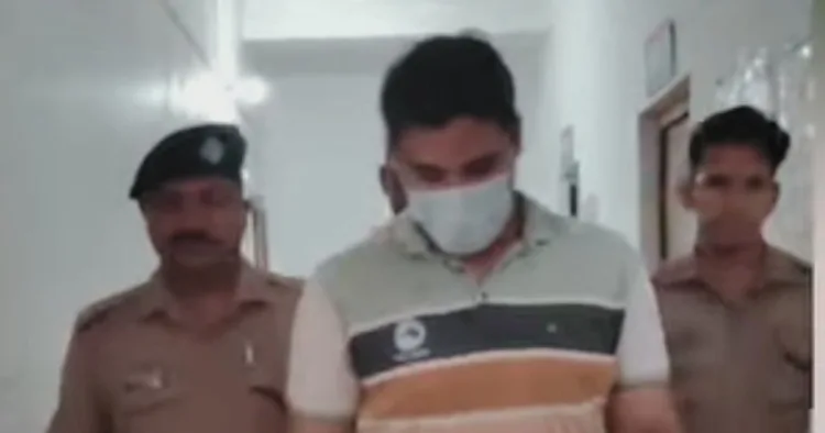 आरोपी पुलिस की गिरफ्त में