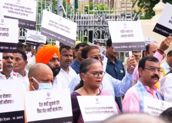 विभाजन विभीषिका स्मृति दिवस पर आयोजित कार्यक्रम में मुख्यमंत्री योगी आदित्यनाथ