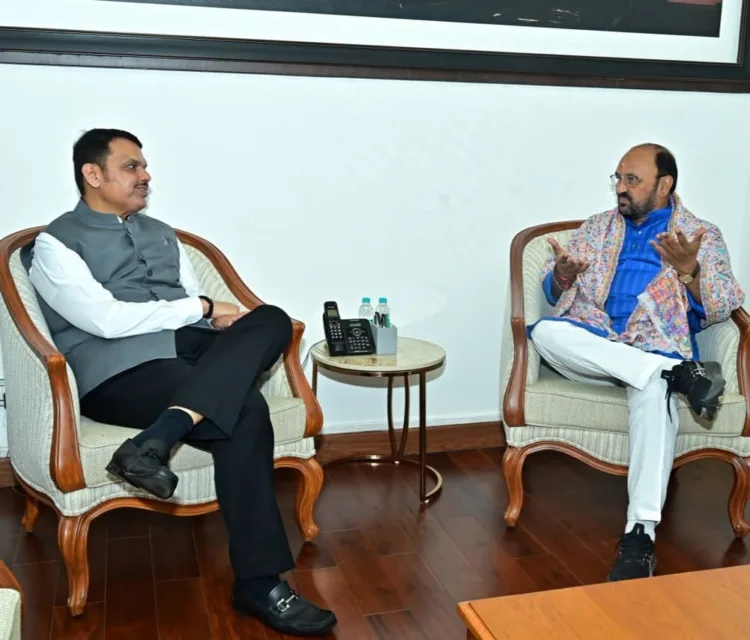 Chhatrapati Shivaji Maharaj Memorial Agra Kothi Meena Bazaar Devendra Fadnavis Yogendra Upadhyay Panchjanya