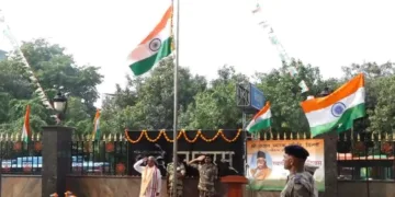 श्री कृष्णगोपाल जी ने दिल्ली में केशवकुंज में फहराया तिरंगा।