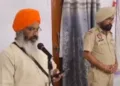 पंजाब में गुरुद्वारे से अपील करते ग्रंथी