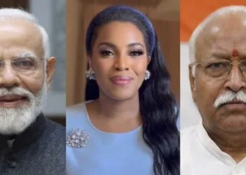 प्रधानमंत्री श्री नरेंद्र मोदी, प्रसिद्ध गायिका मेरी मिलबेन और सरसंघचालक श्री मोहन भागवत (यह फोटो मेरी मिलबेन के सोशल मीडिया अकाउंट से ली गई है)