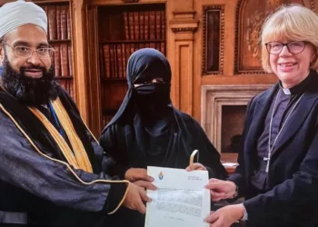 archbishop of canterbury revokes-award-to pro osama imam tahir ashrafi