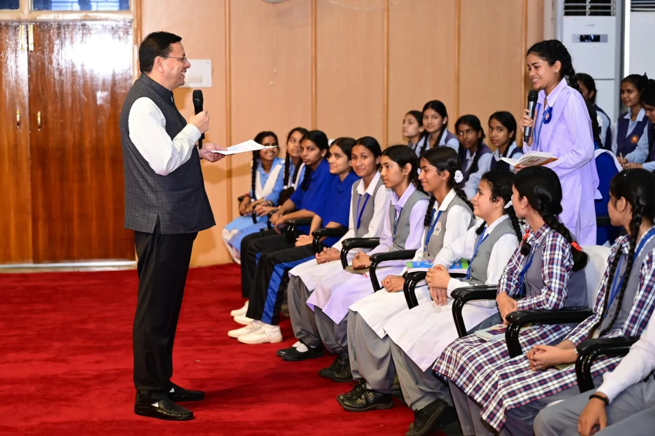 cm yuva vidyarthi manthan dhami viksit uttarakhand