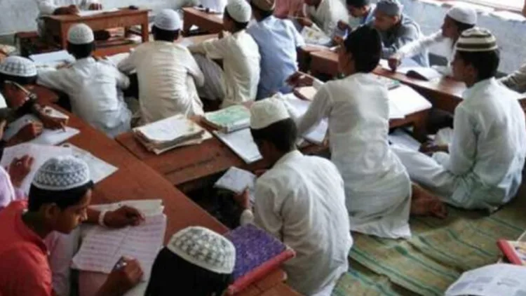 मदरसा (प्रतीकात्मक चित्र)