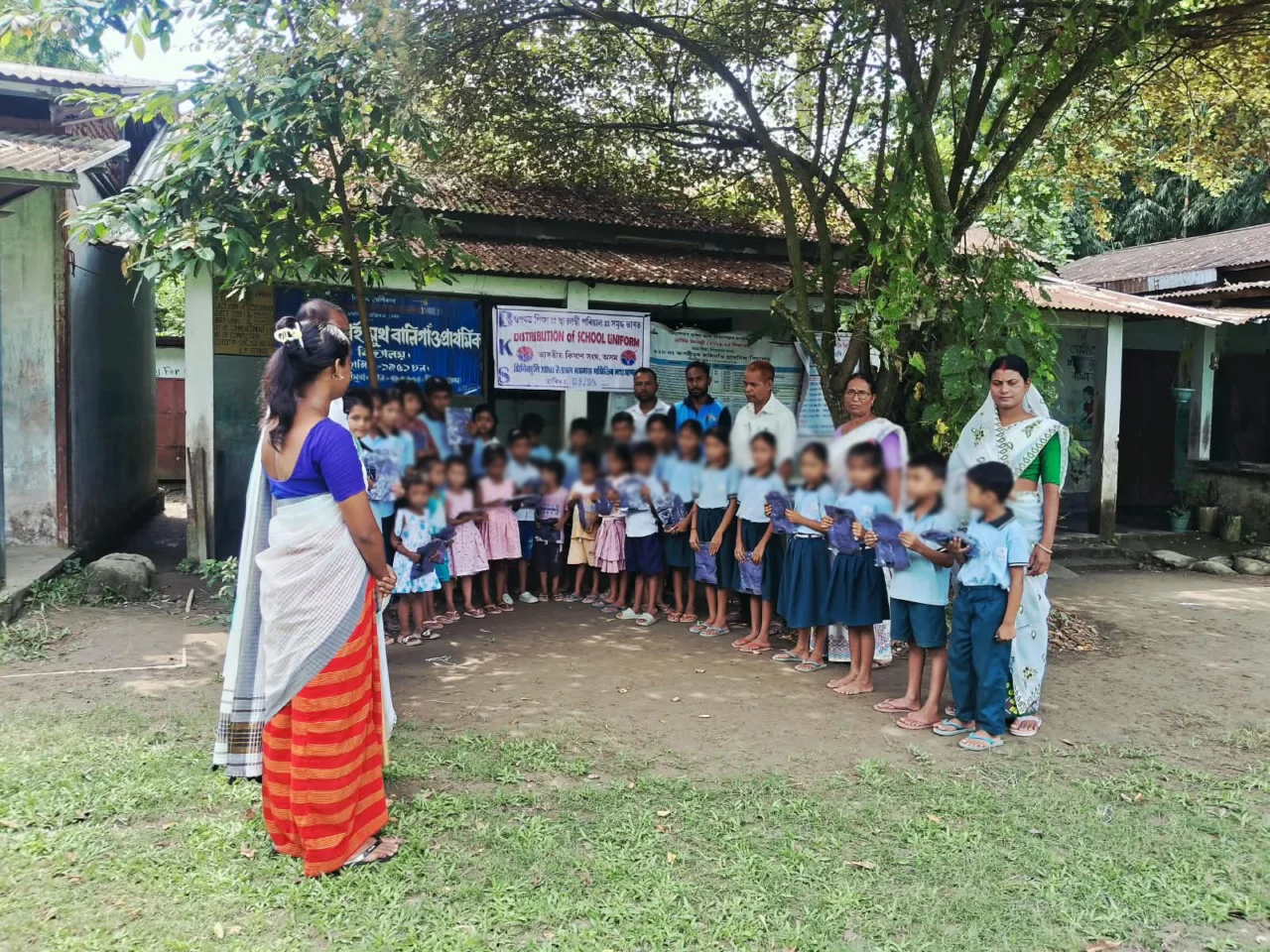 kisan sangh free uniforms notebooks and bags distributed to 7000 flood affected students