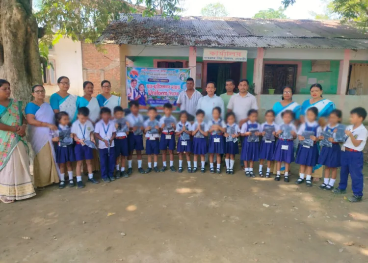 kisan sangh free uniforms notebooks and bags distributed to 7000 flood affected students
