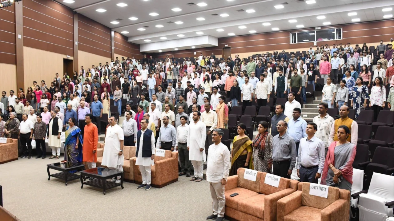 mcu bhopal special lecture on swami vivekananda chicago address mukul kanitkar