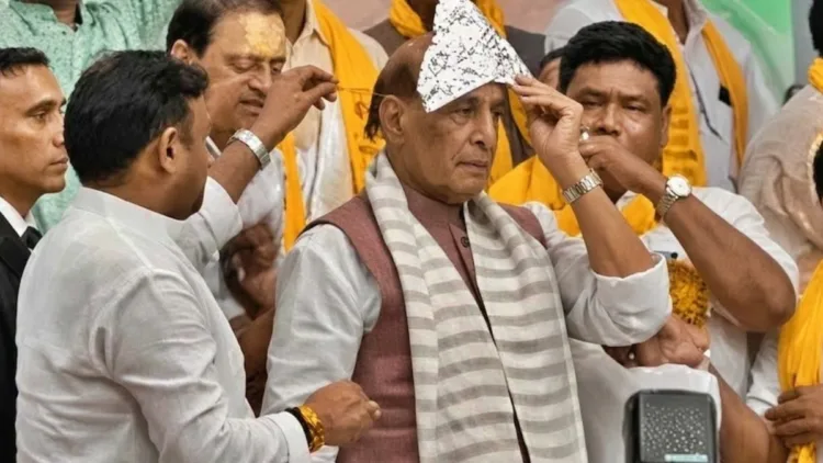 रक्षा मंत्री राजनाथ सिंह