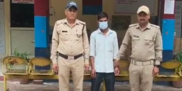 पुलिस की गिरफ्त में आरोपी मोहम्मद नजीर