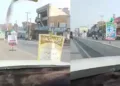 पाकिस्तान में अहमदिया समुदाय के विरोध में लगे बैनर और पोस्टर