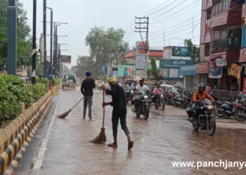 Varanasi Taksal Cinema Fine Garbage Pollution Himanshu Nagpal Panchjanya