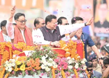 आदि रंगोत्सव में मुख्यमंत्री पुष्कर सिंह धामी और केंद्रीय मंत्री किरेन रिजिजू