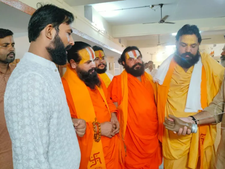 Ashok Singhal Foundation Ayodhya Karsevak Puram Camp Swami Varun Das Dinendra Das Panchjanya