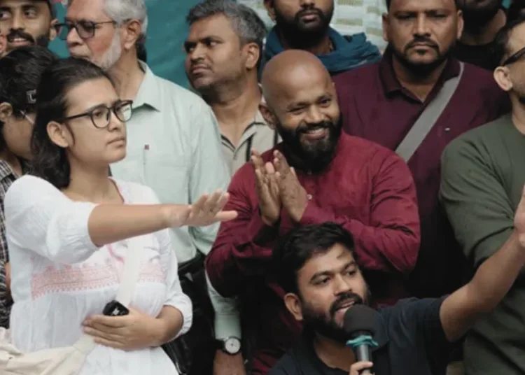 CJP प्रेस कॉन्फ्रेंस में हंगामा