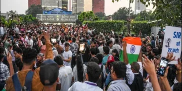 Delhi CJP Protest business