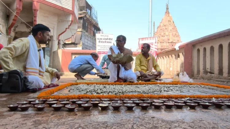 अजन्मी बेटियों के लिए काशी में किया गया पिंडदान